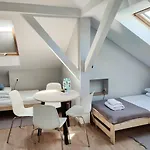 Hotel apartamentowy & S8