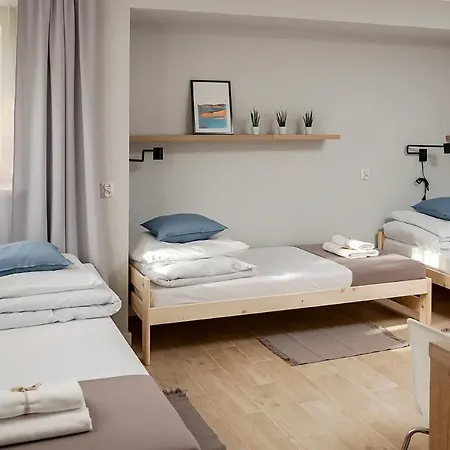 Aparthotel S8 *