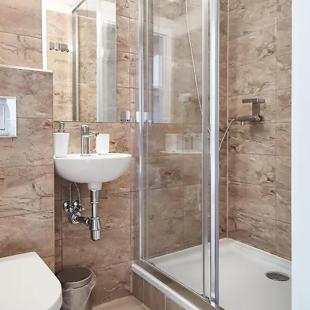 Rooms&apart S8 Aparthotel 4*