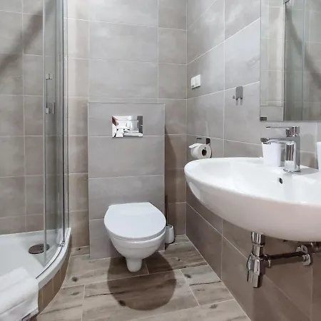 شقة فندقية & S8 3*