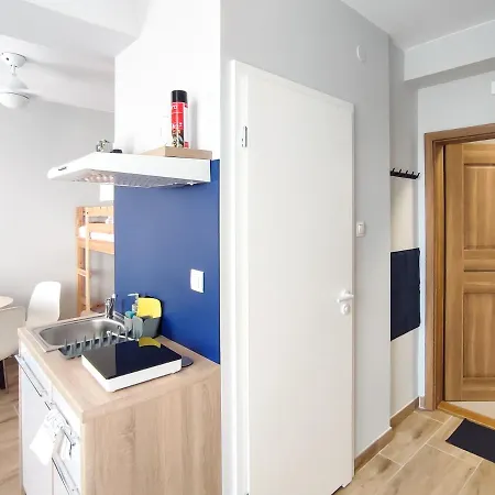 Aparthotel S8 *