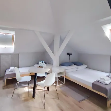 S8 Aparthotel *