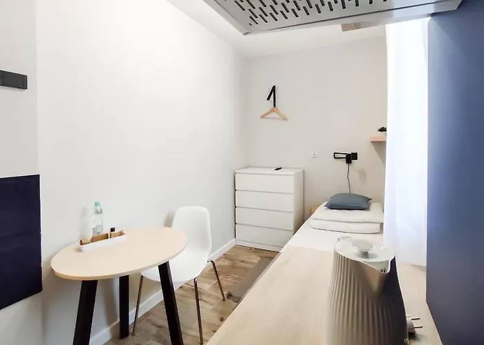 & S8 Hotel apartamentowy Blizne Jasinskiego