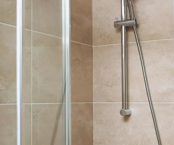 & S8 Hotel apartamentowy Blizne Jasinskiego