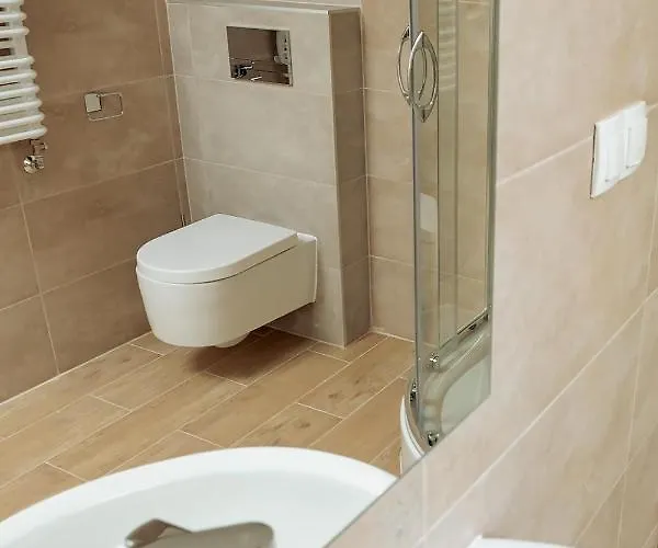 & S8 Hotel apartamentowy 3*