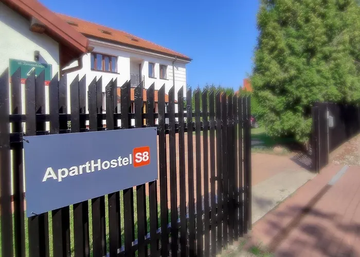 & S8 Hotel apartamentowy 3*