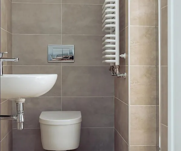 Hotel apartamentowy & S8 3*