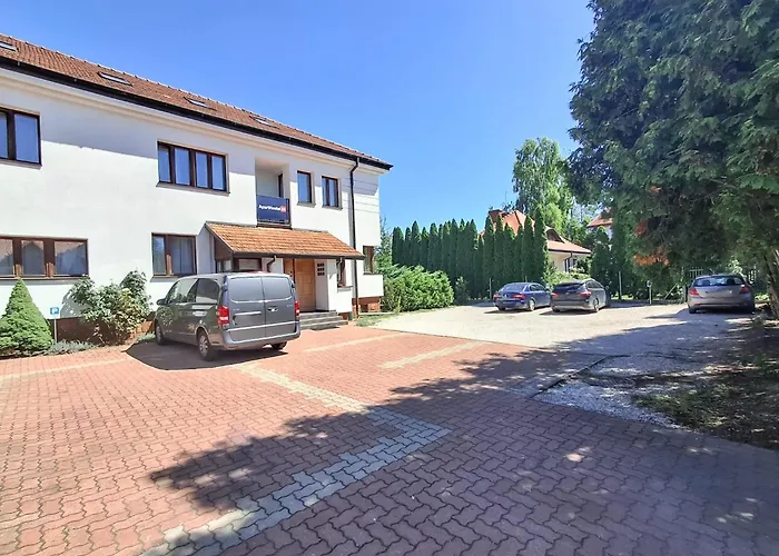 & S8 Hotel apartamentowy Blizne Jasinskiego